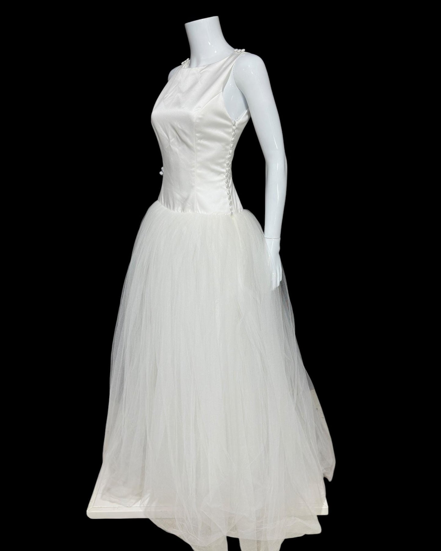 VERA WANG, vintage wedding dress gown, 1990s satin bodice tulle skirt bridal gown