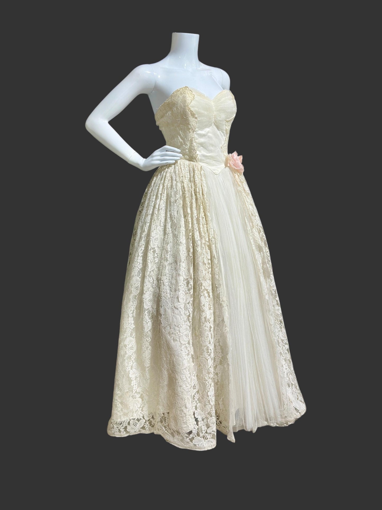 1950s vintage wedding prom dress, ivory off-white lace and tulle cupcake evening gown