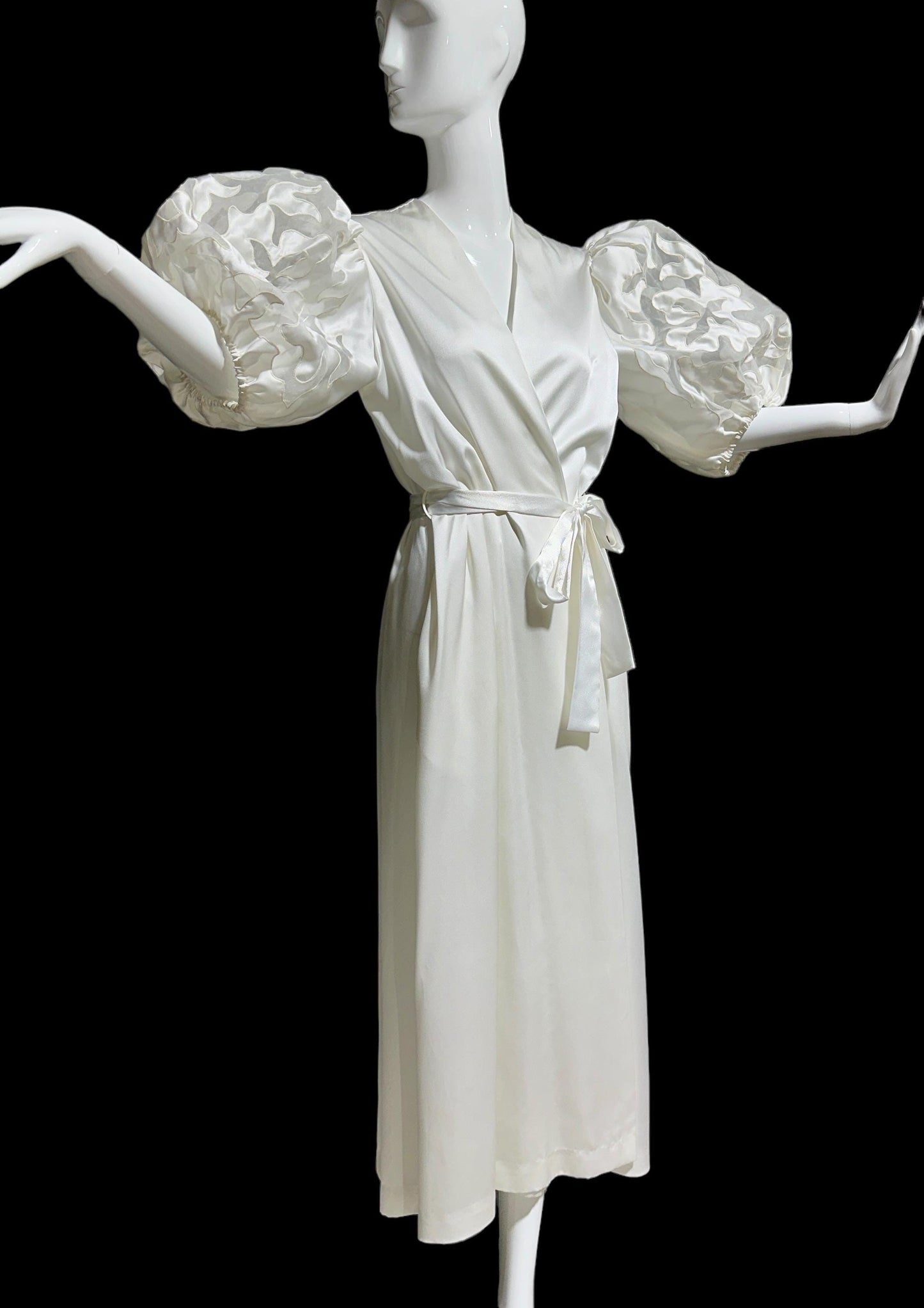 GEORGETTE TRABOLSI, 1980s Vintage dressing gown, White bridal peignoir robe, cutout puffed sleeves