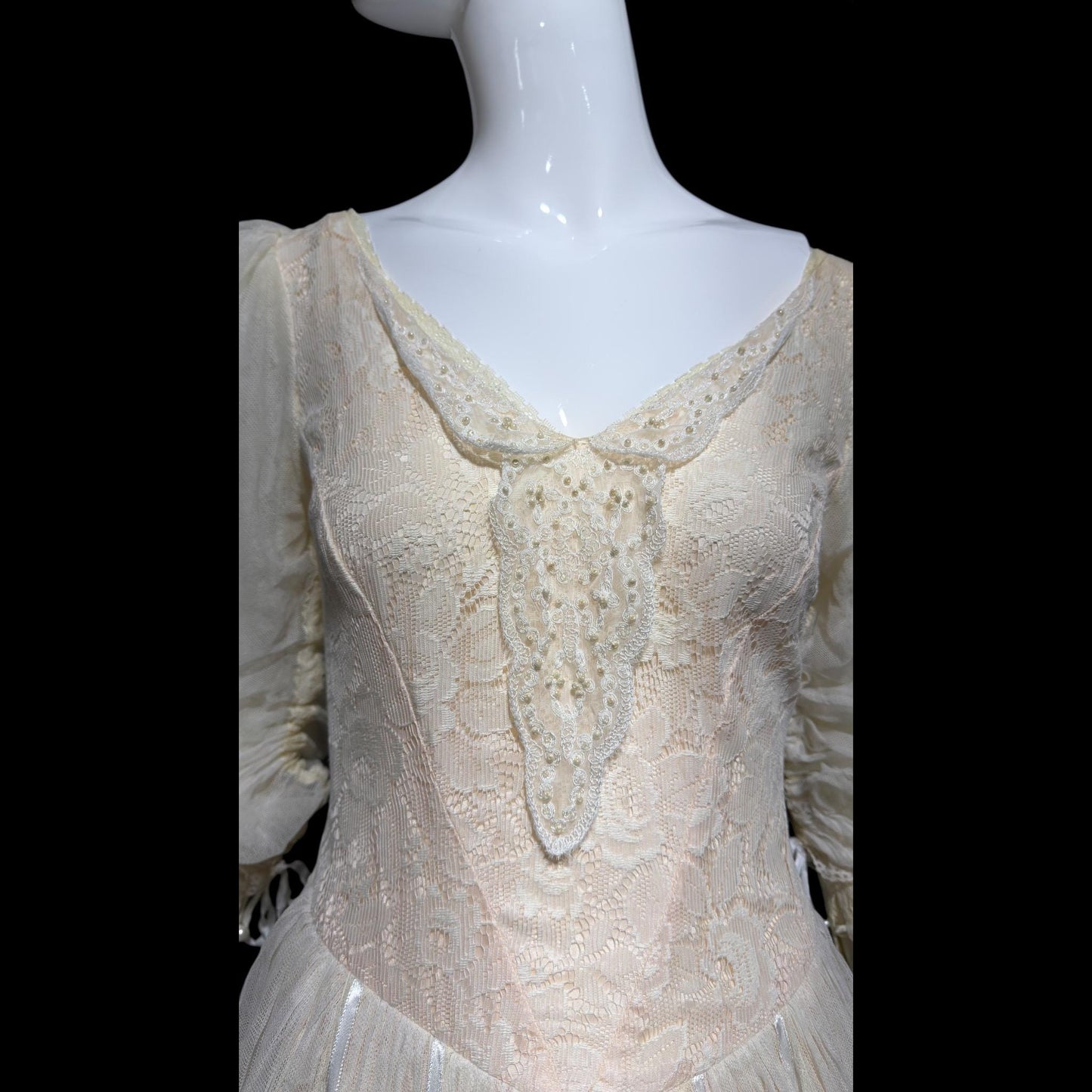 MARIANA HARDWICK vintage 1980s wedding dress, Cream lace & tulle romantic midi gown