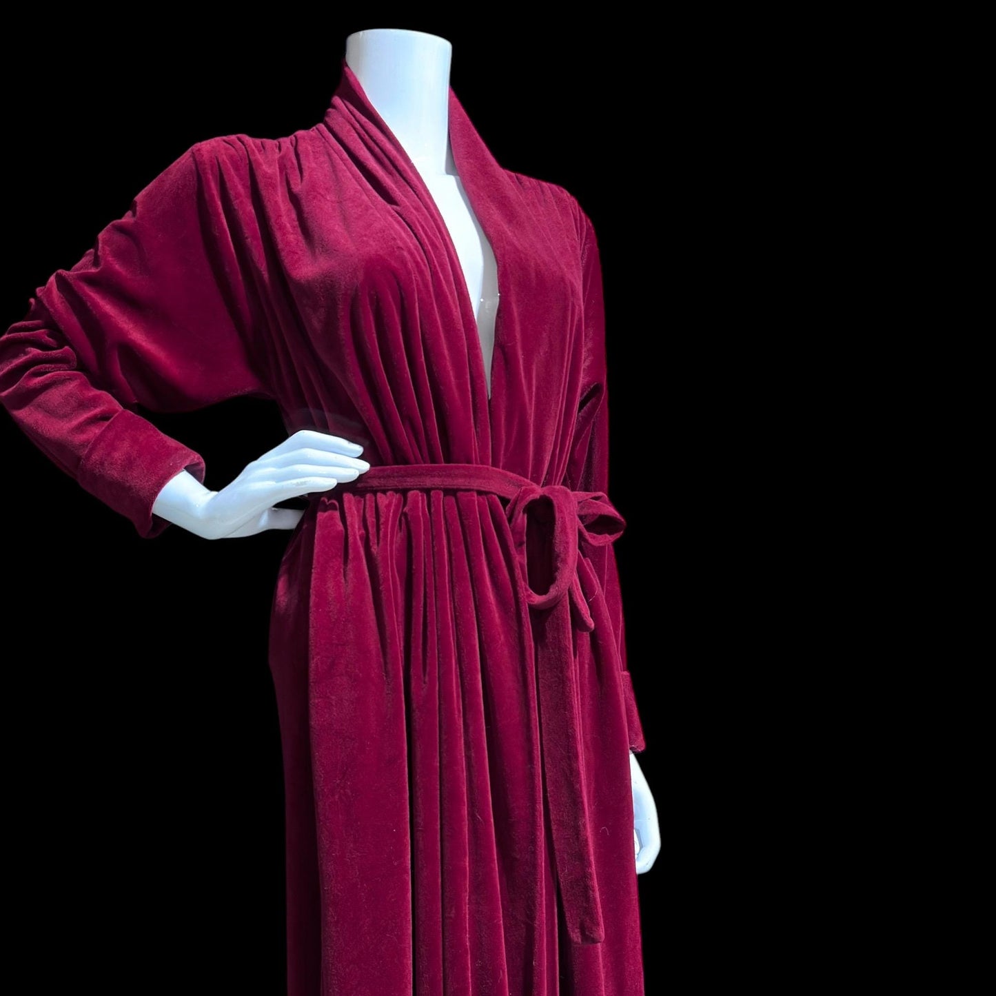 MISS DIOR Vintage 1970s housecoat robe, Deep Red Merlot plush velvet wrap front housecoat with pockets