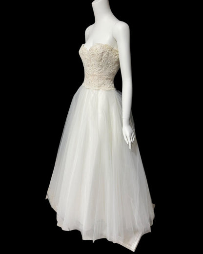 Y2k vintage wedding dress, beaded and tulle, 1950s style cupcake bridal ball gown