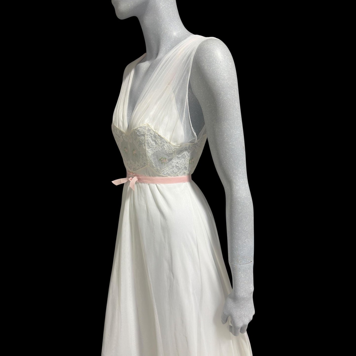 LAROS, Vintage 1940s nightgown slip dress, white double chiffon with pink embroidered flowers, wedding night dress