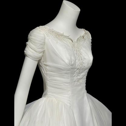 1950s vintage wedding dress, white cupcake chiffon and lace full length bridal ball gown with full skirt and train