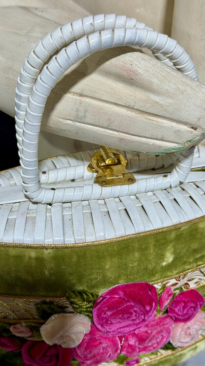1950s vintage handbag purse, White straw with 3D velvet roses top handle basket purse