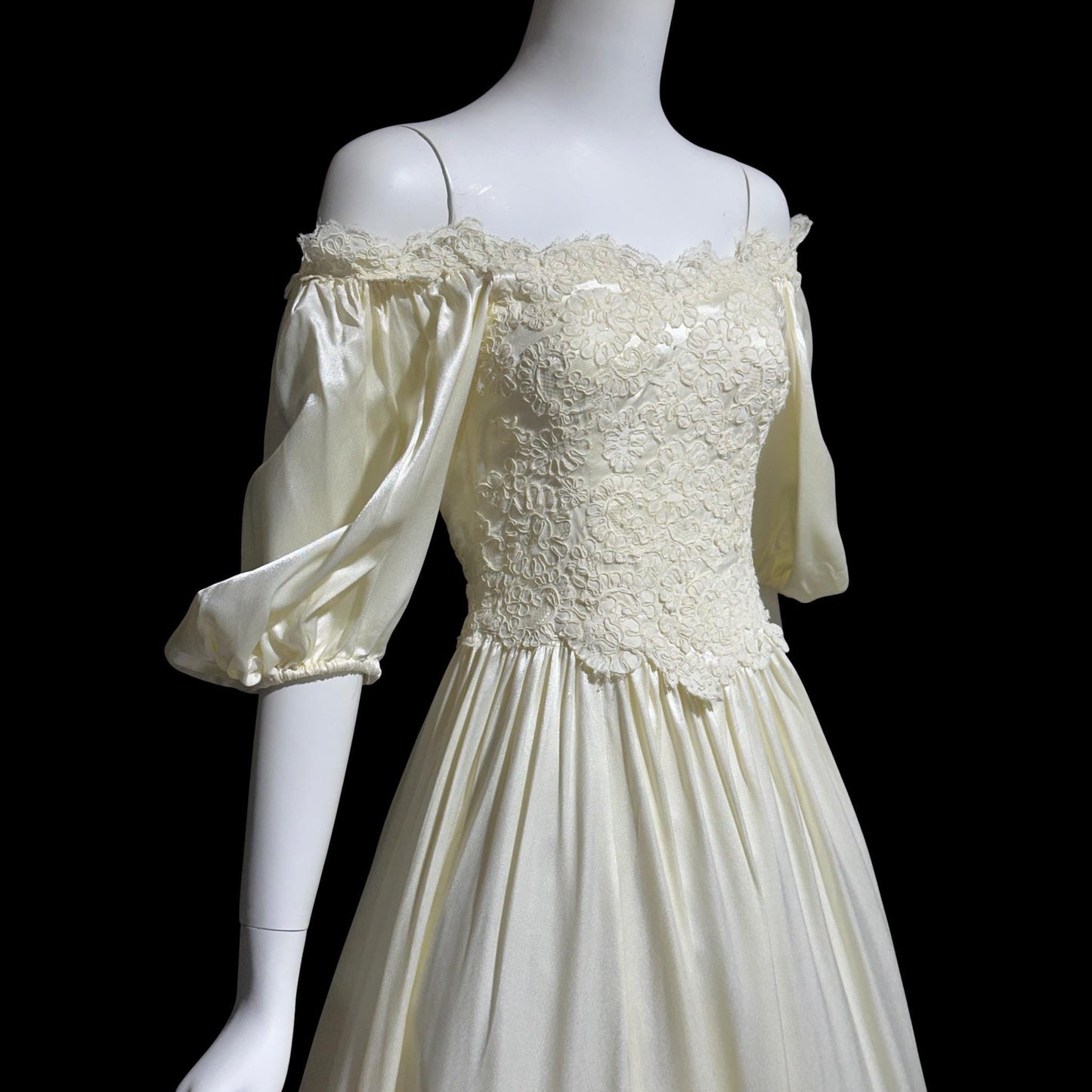 1960s vintage wedding dress, Off shoulder Juliet style bridal gown