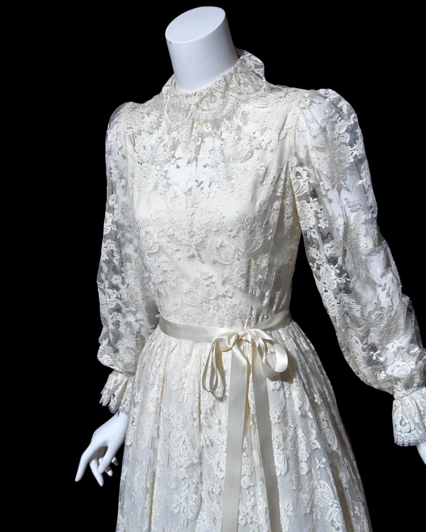 TRAVILLA vintage 1970s ivory lace dress, for ISABEL GERHART boho wedding party dress