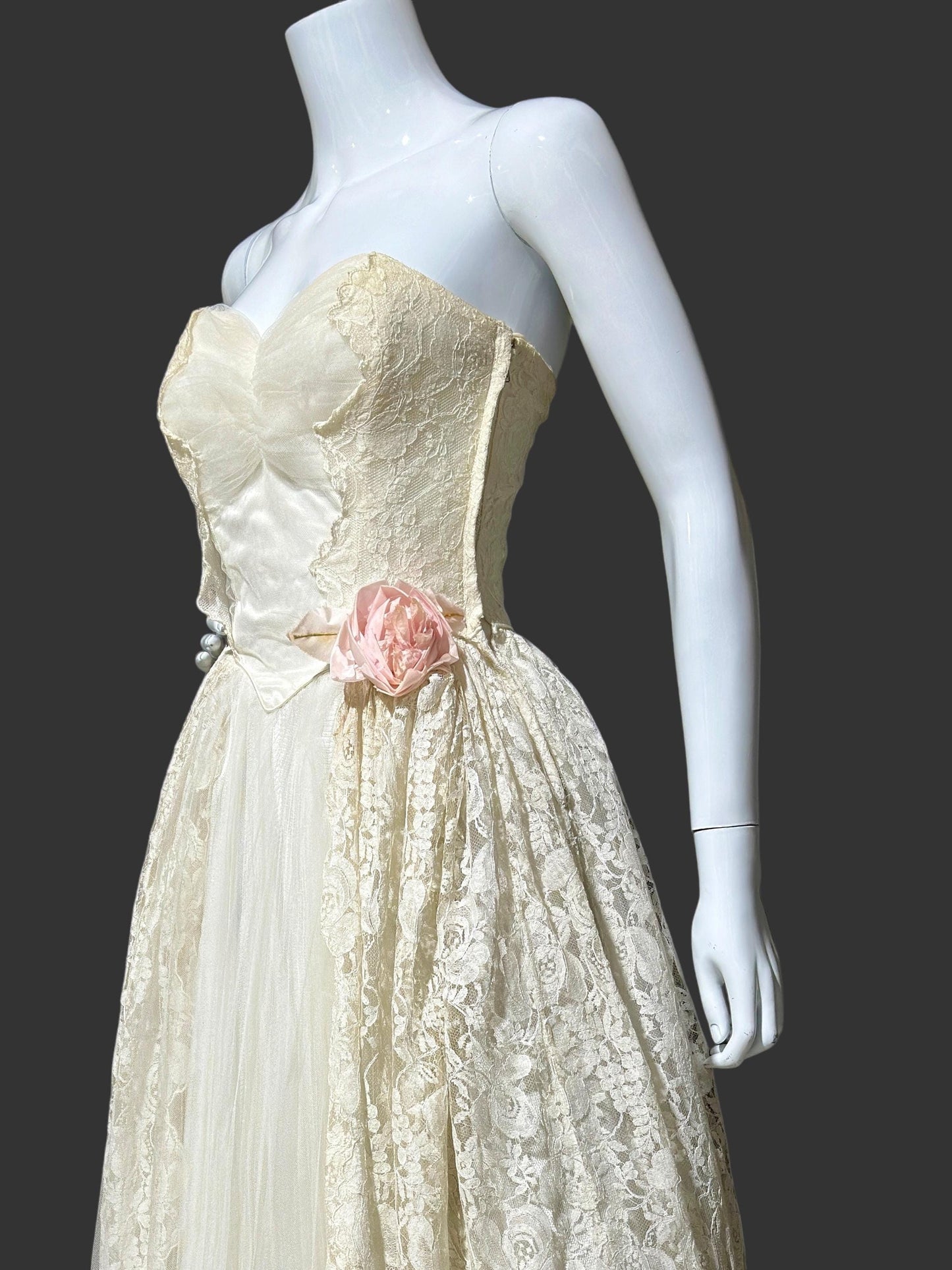 1950s vintage wedding prom dress, ivory off-white lace and tulle cupcake evening gown