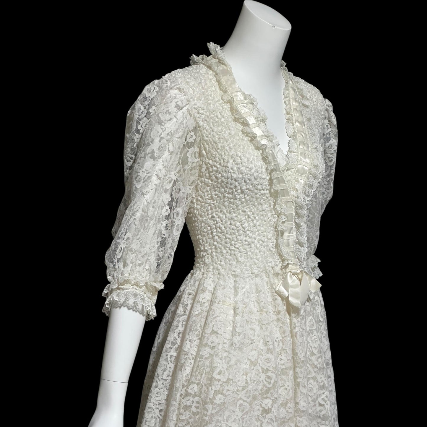 ODETTE BARSA, vintage 1950s dressing gown robe, white smocked elastic and lace bridal robe