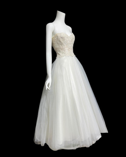 Y2k vintage wedding dress, beaded and tulle, 1950s style cupcake bridal ball gown