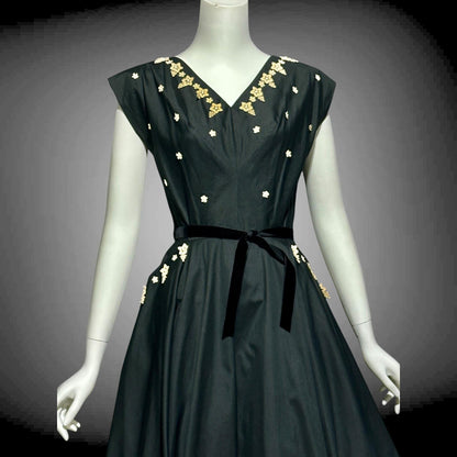 1940s vintage Black polished cotton cocktail party dress, circle skirt fit & flare dress