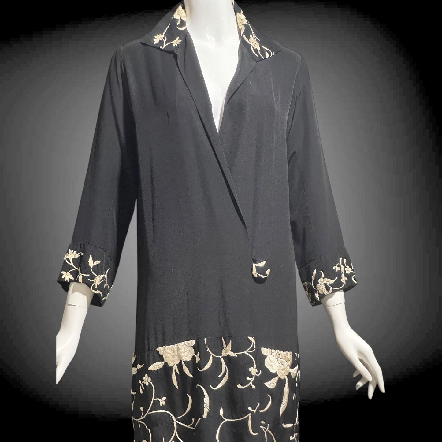 1930s vintage evening coat, Embroidered black and white flapper opera coat duster