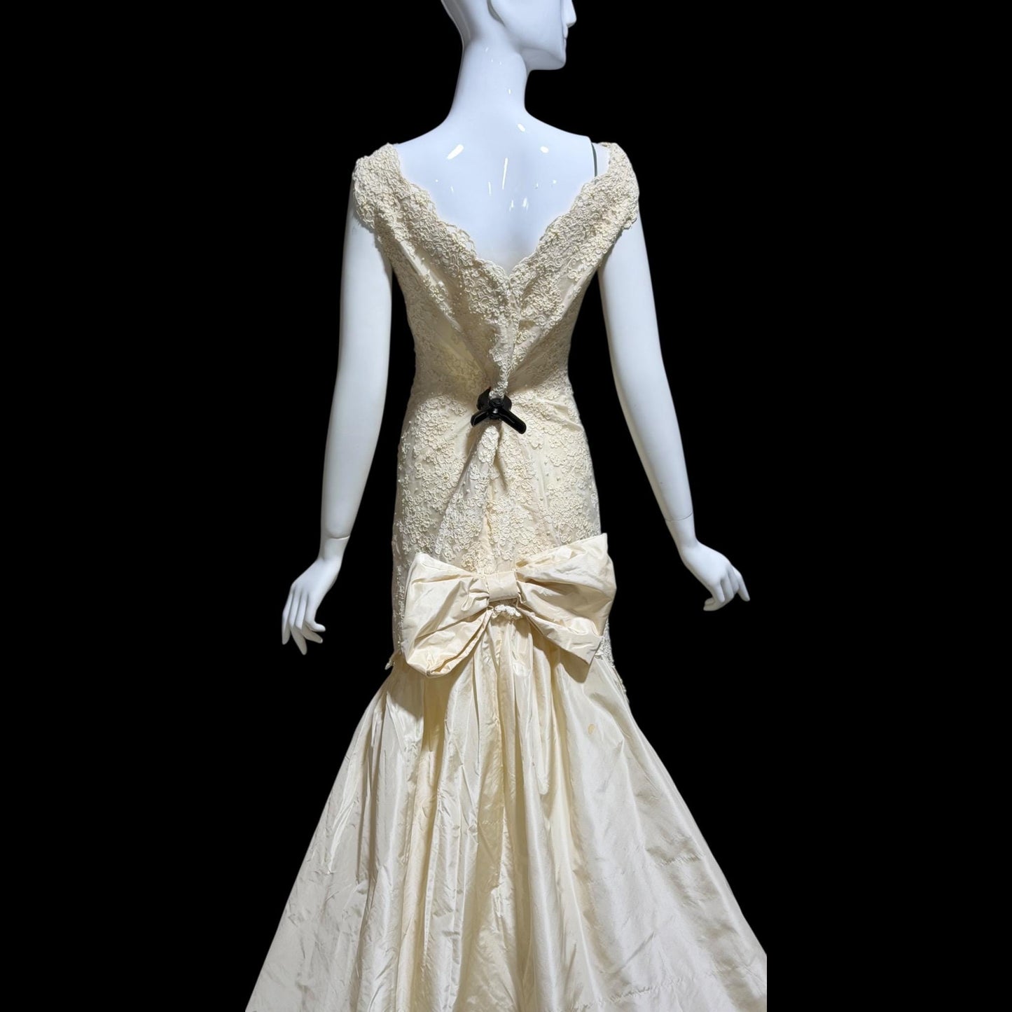 1980s Custom Made vintage wedding dress, dated 1989, Cream lace beads silk mermaid gown