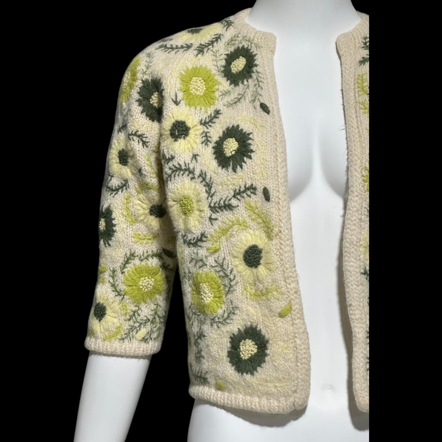 GENE SHELLY vintage 1950s cardigan sweater, open front embroidered wool cropped sweater