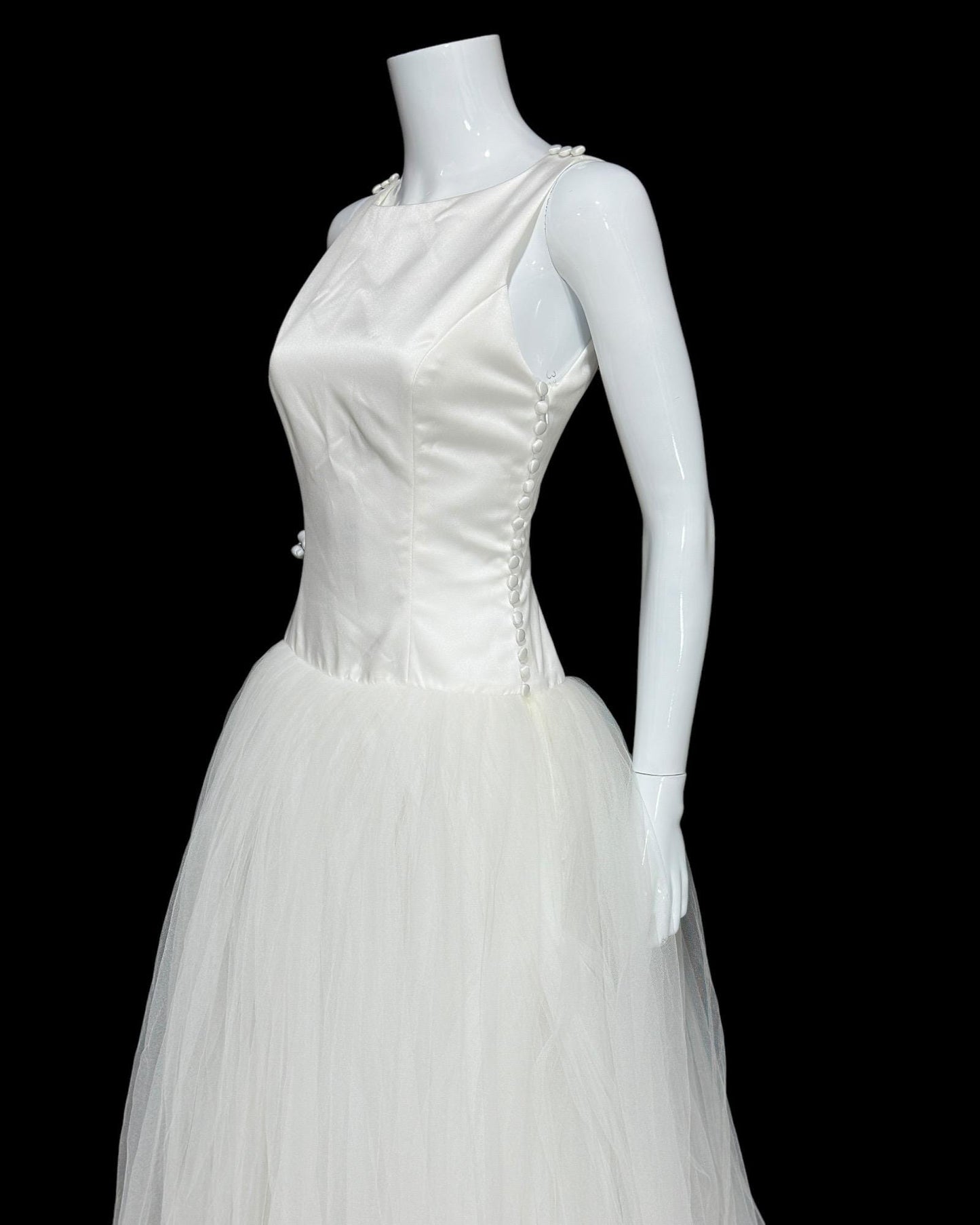 VERA WANG, vintage wedding dress gown, 1990s satin bodice tulle skirt bridal gown