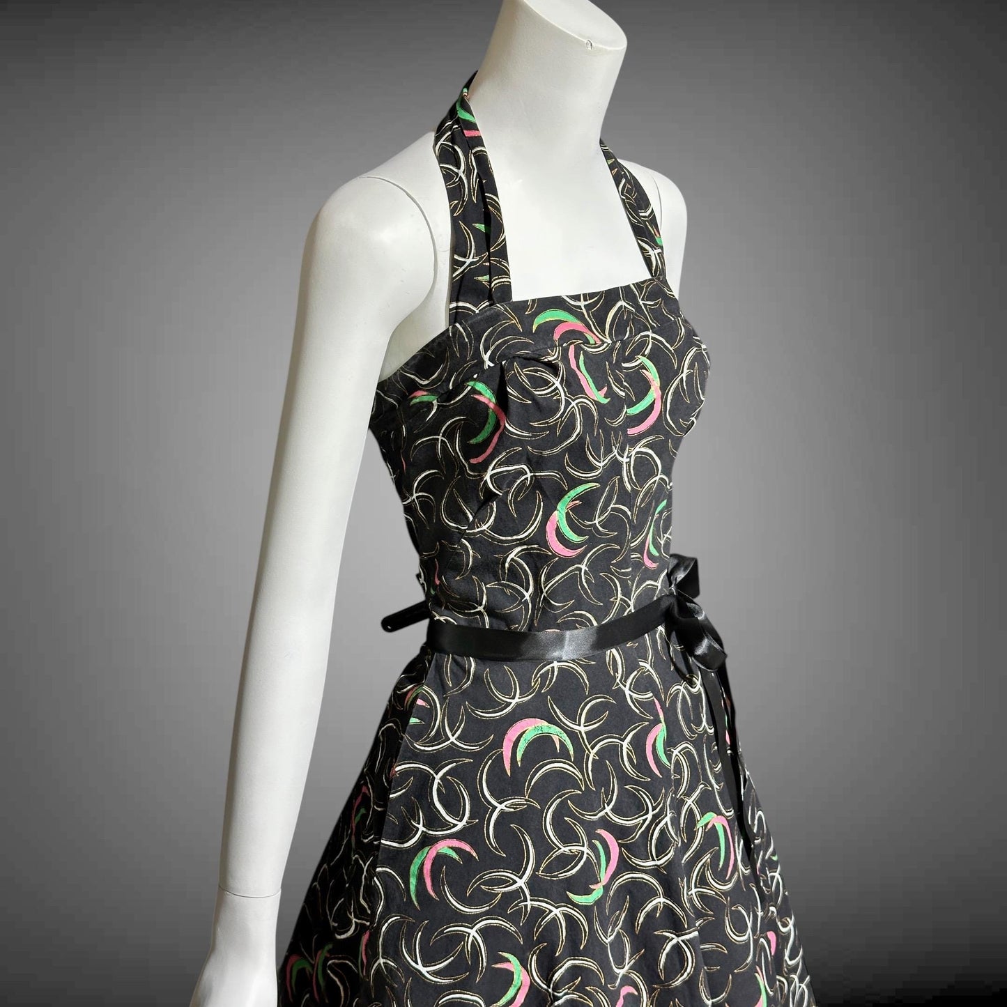 1950s vintage day dress, Shelf bust Halter Sundress, Black and pink cotton pinup dress