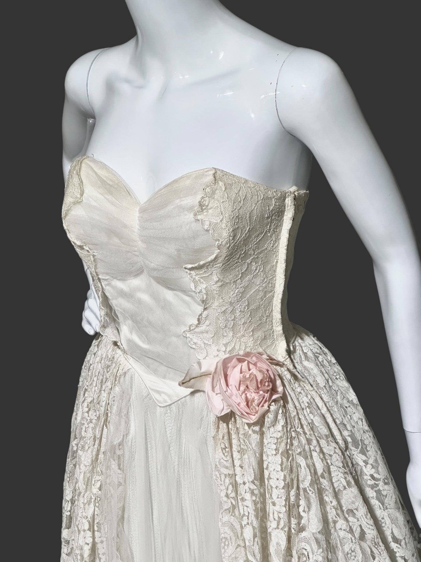 1950s vintage wedding prom dress, ivory off-white lace and tulle cupcake evening gown