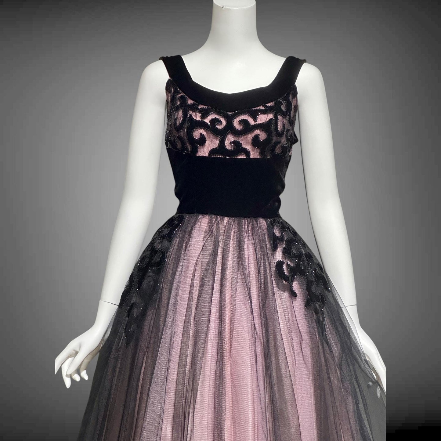 1950s vintage party dress, Dreamy Pink and Black tulle cupcake prom cocktail dress