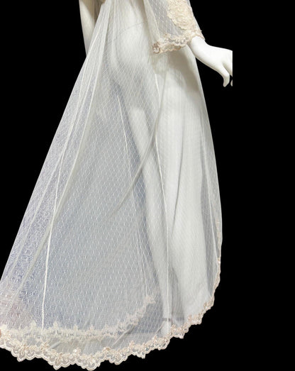JONQUIL Diane Samandi dressing gown, Bergdorf Goodman 1990s see through feather weight bridal Robe