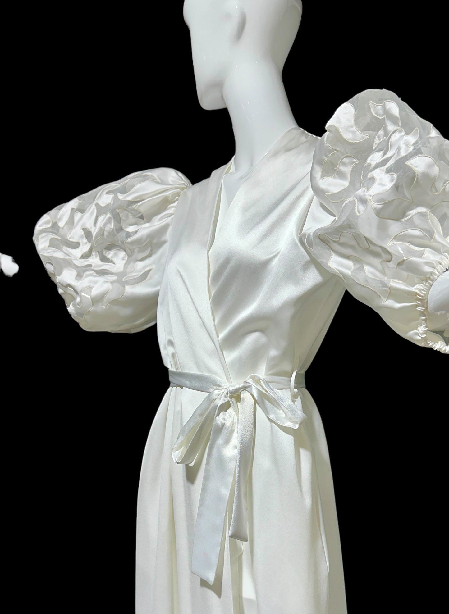 GEORGETTE TRABOLSI, 1980s Vintage dressing gown, White bridal peignoir robe, cutout puffed sleeves