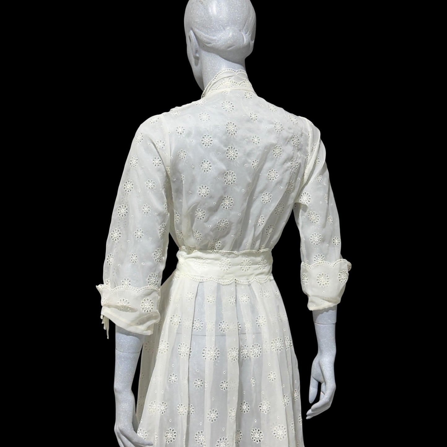 KICKERNICK Lingerie, vintage 1940s Sheer Dressing Gown: White eyelet Robe, Wrap front