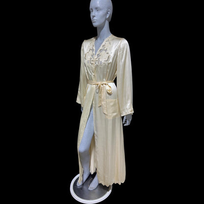 PEONY vintage 1950s dressing gown robe, 100% silk creamy white embroidered robe house coat