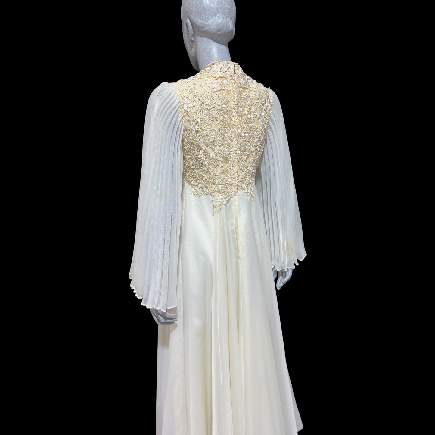 1970s vintage Wedding dress gown, White pleated bell sleeve gown, Hippie Bohemian dress
