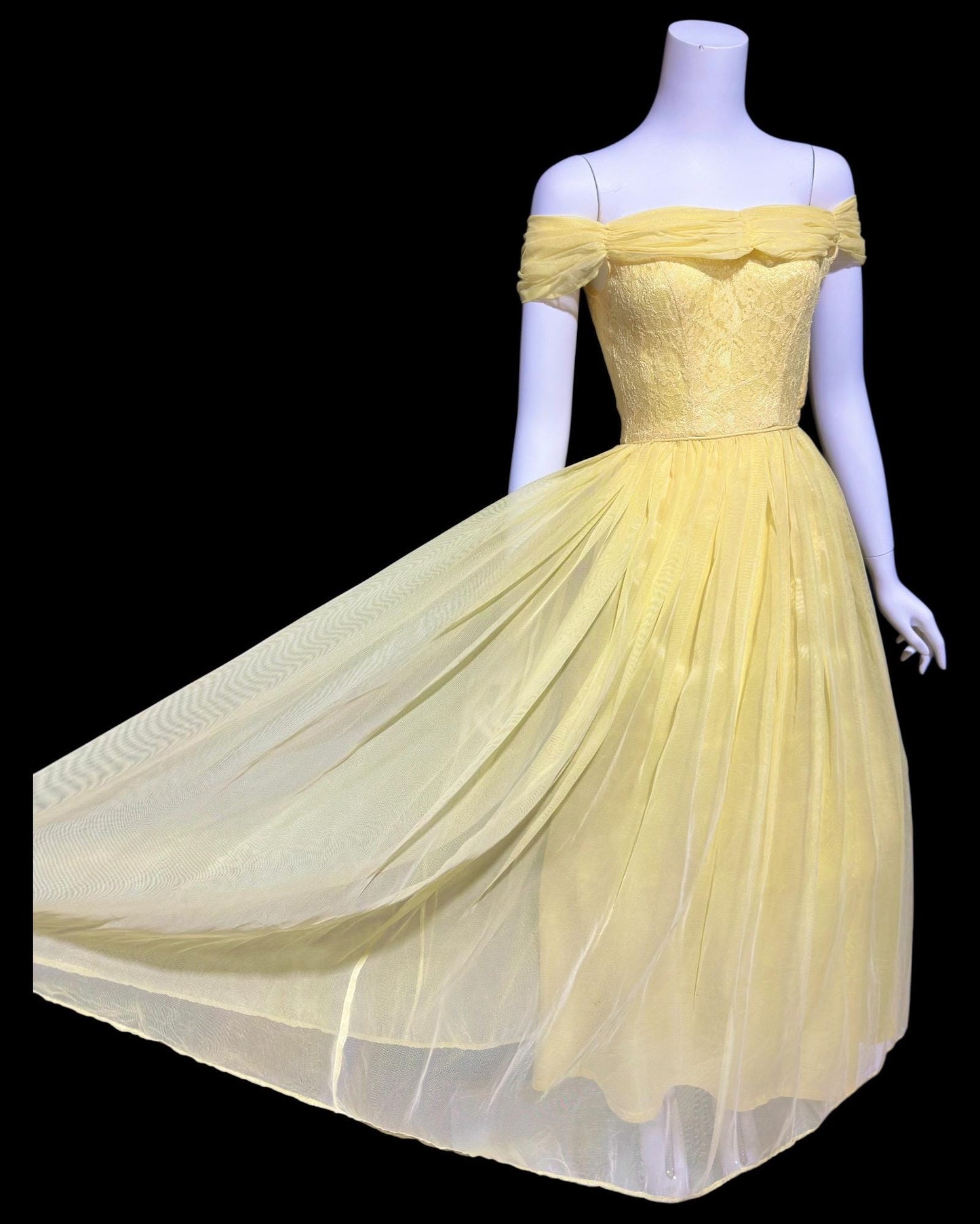 1940s vintage evening prom dress, Yellow mesh cupcake dress, off the shoulder, circle skirt