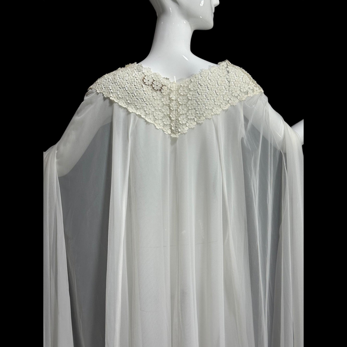 COUTURE INTERNATIONALE by Norman Hartnell, vintage dressing gown, 1960s sheer double chiffon white robe