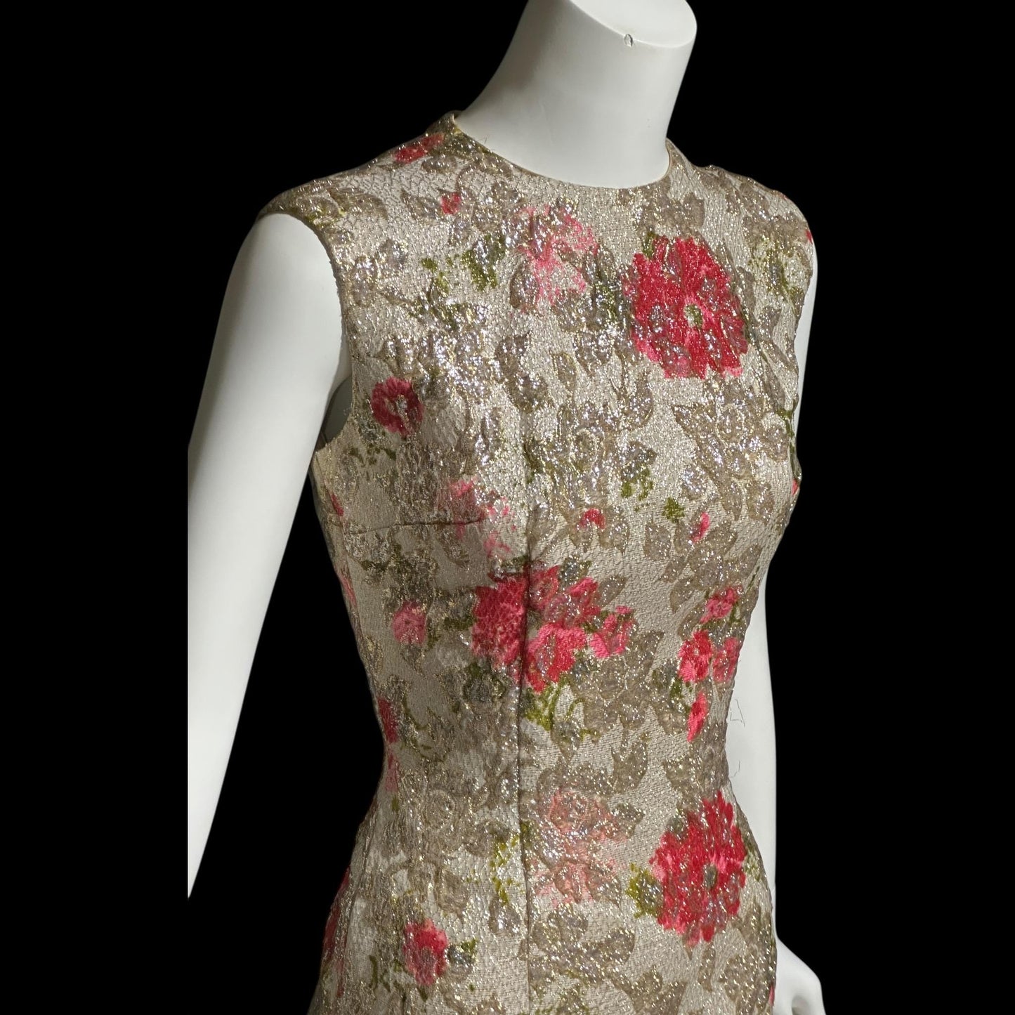 SANDRA SAGE, Vintage 1960s cocktail wiggle dress, red flowers and gold metallic mod dress
