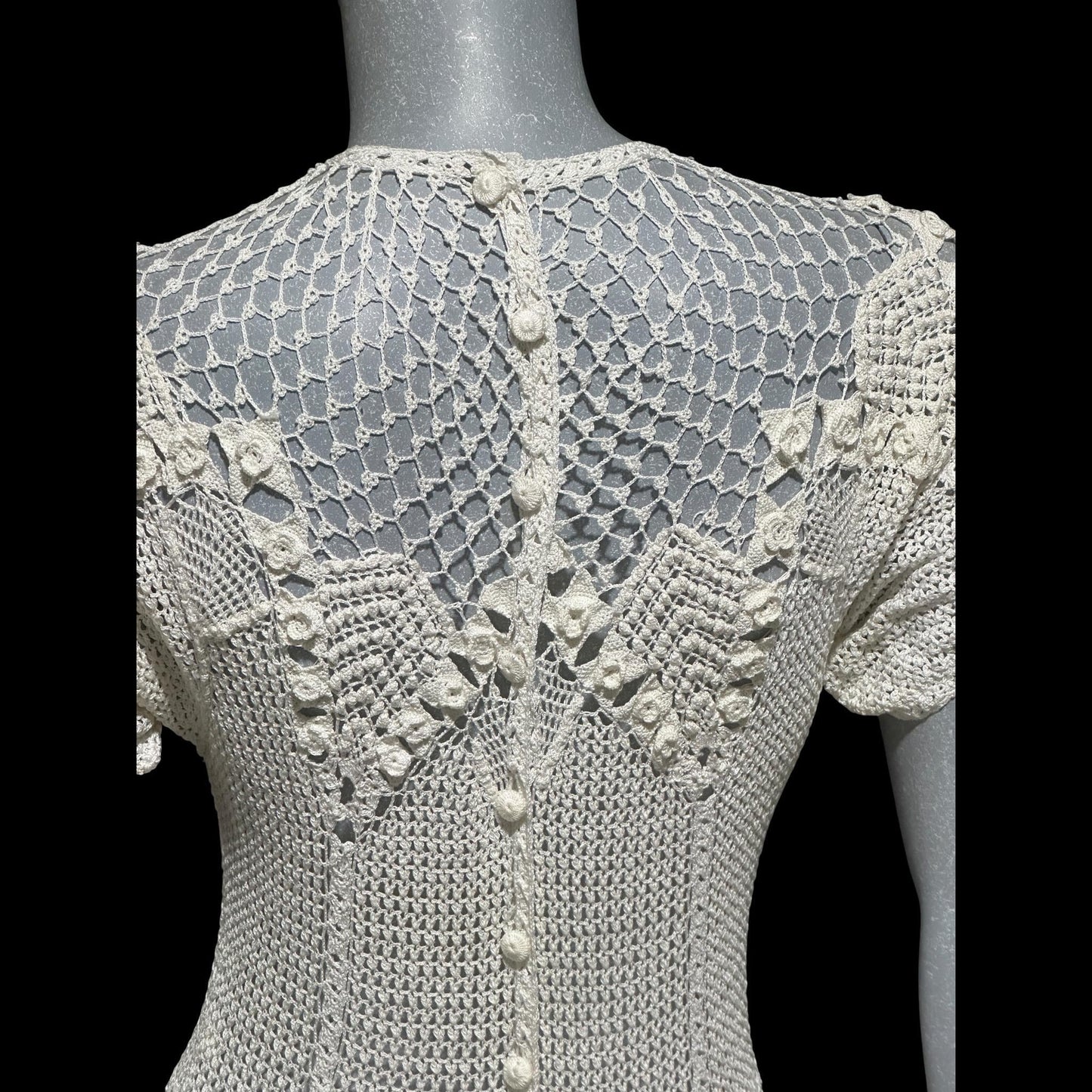 1970s vintage white crochet dress, all cotton blouson shirtdress, midi length