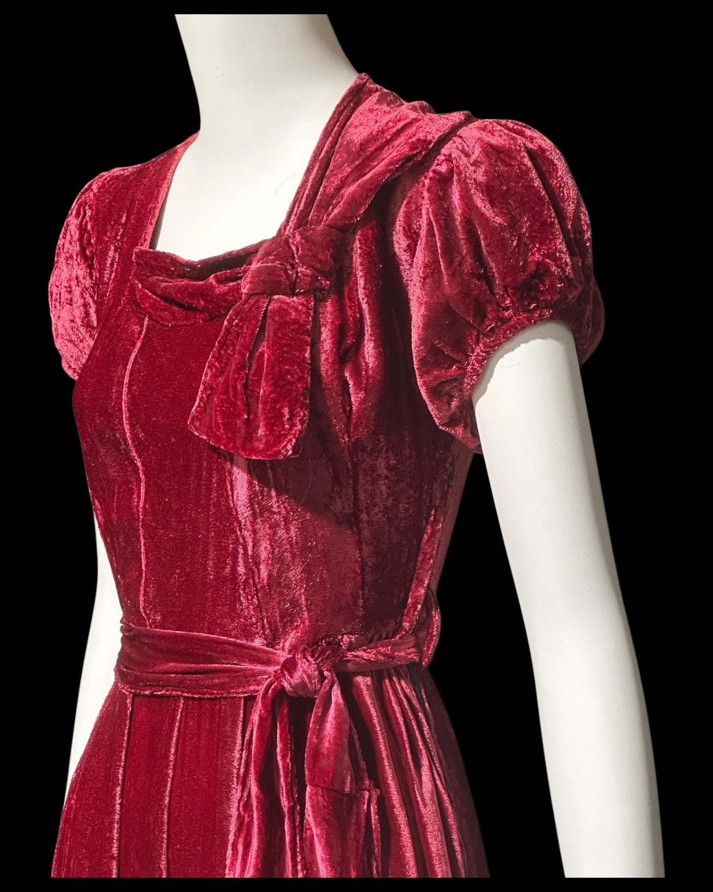 1940s vintage Cranberry red crushed velvet cocktail party dress