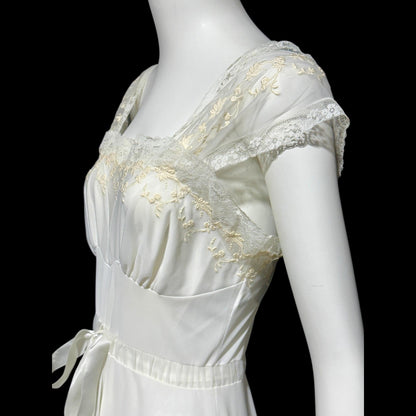KAYSER LUXITE, vintage 1940s nightgown slip dress, white nylon full sweep bridal night dress