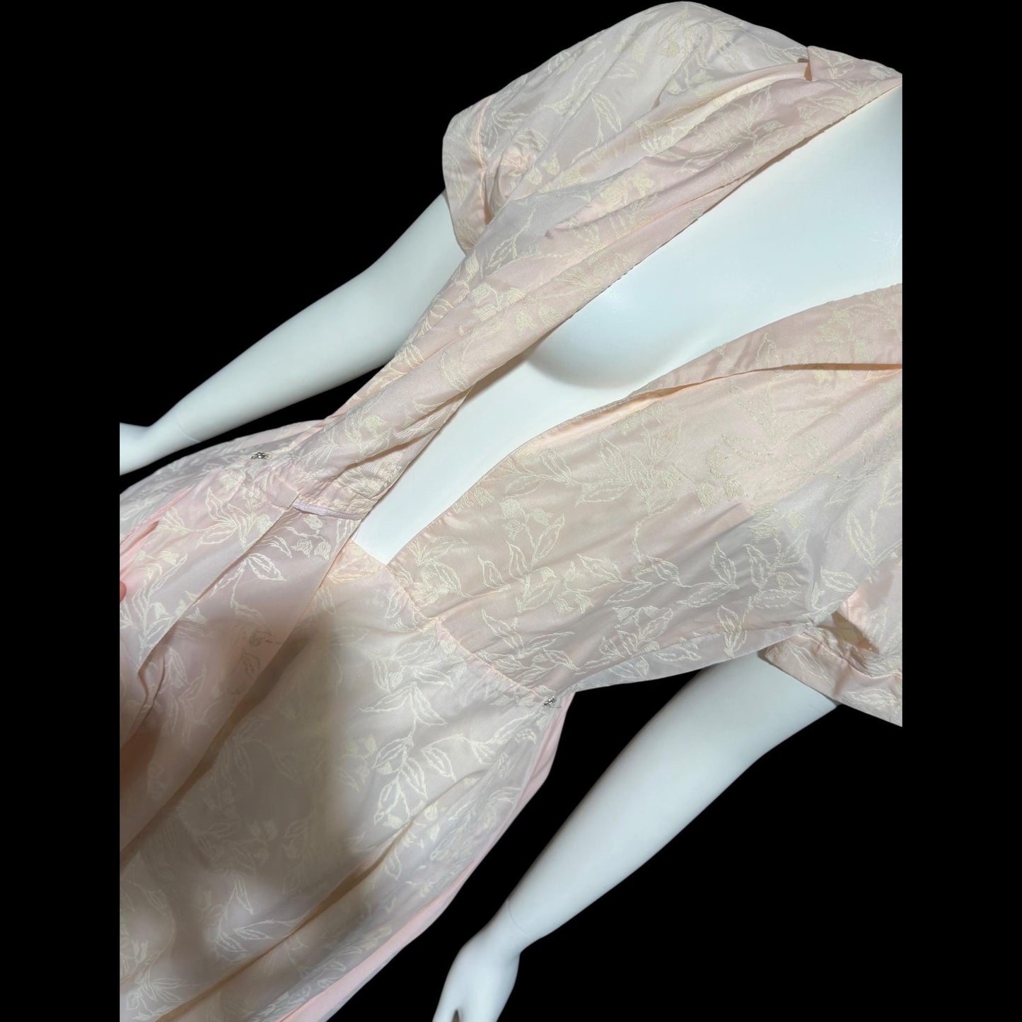 SAKS FIFTH AVENUE vintage 1950s dressing gown house dress, pink flocked floral wrap dress