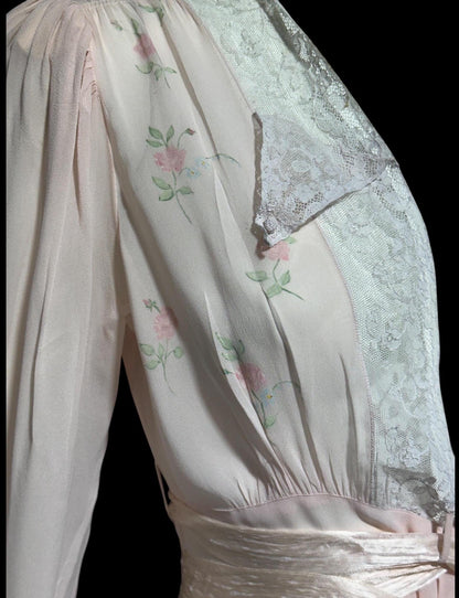 B. ALTMAN, vintage 1940s dressing gown, pink floral and lace sheer house coat robe