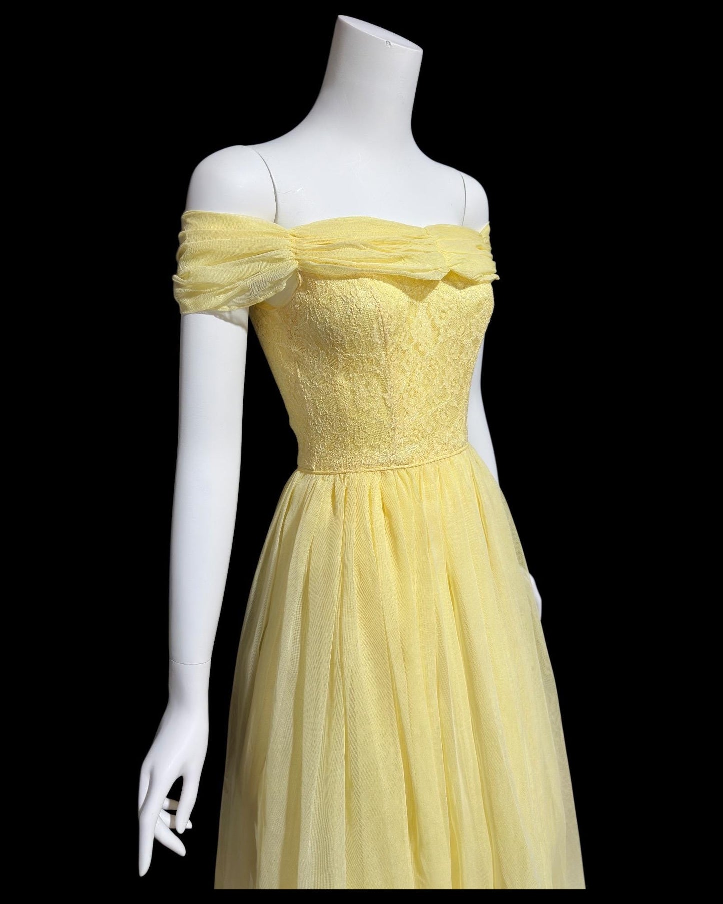 1940s vintage evening prom dress, Yellow mesh cupcake dress, off the shoulder, circle skirt