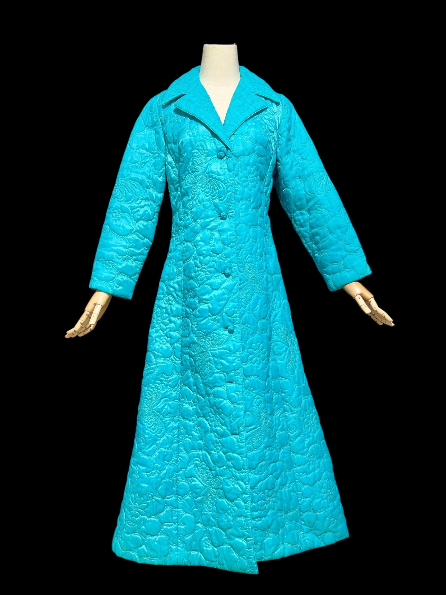 BARBARA LEE Made in Hong Kong, vintage house coat, turquoise blue quilted butterflies button front dressing gown robe