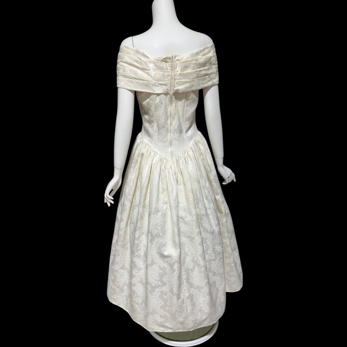 JESSICA MCCLINTOCK, vintage 1980s evening wedding dress, creamy white damask off shoulder gown