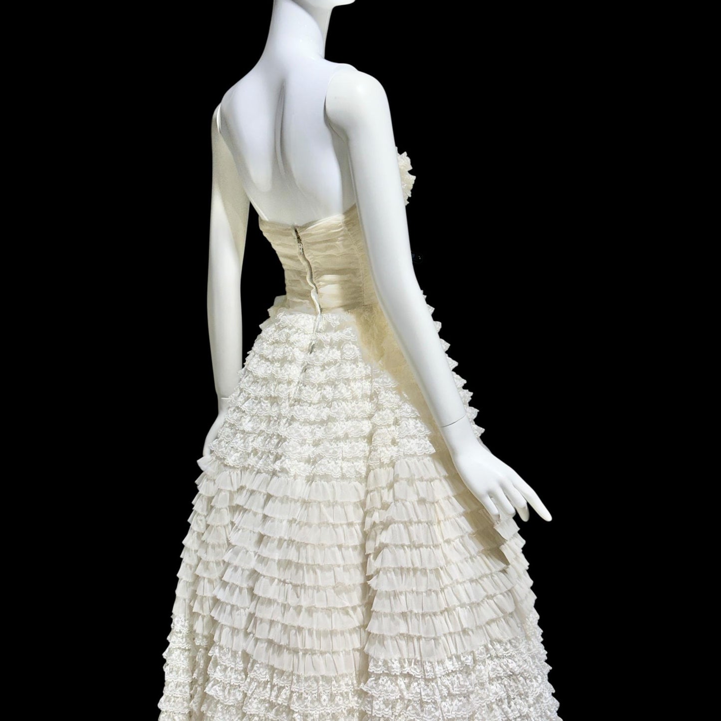 1950s vintage wedding prom gown, off white tiered lace and tulle cupcake dress, ruffled meringue ball gown