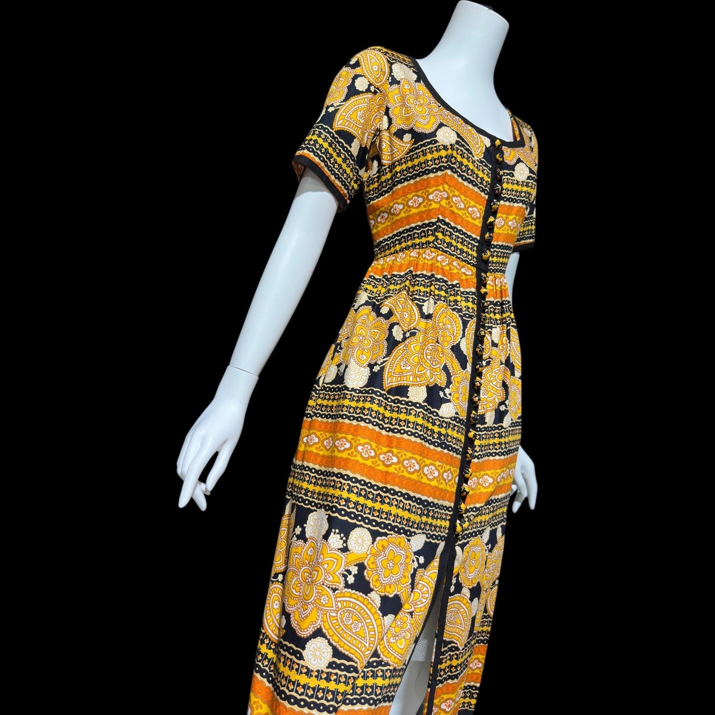 OSCAR de la RENTA, vintage 1960s day dress, Orange and Black Paisley and floral cotton dress