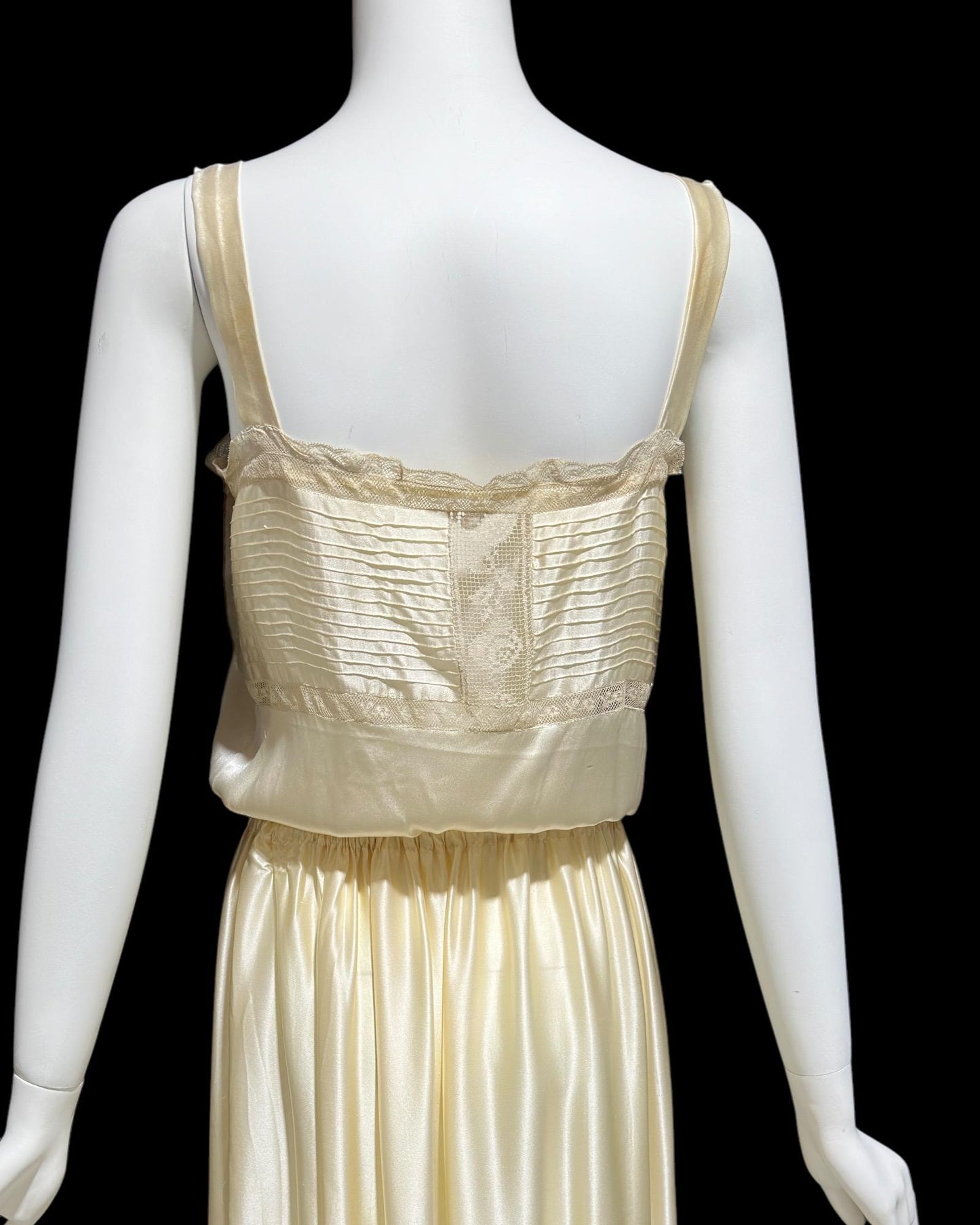 Antique Edwardian 1900s silk camisole and skirt set, pin tucks and lace, 2pc lingerie set