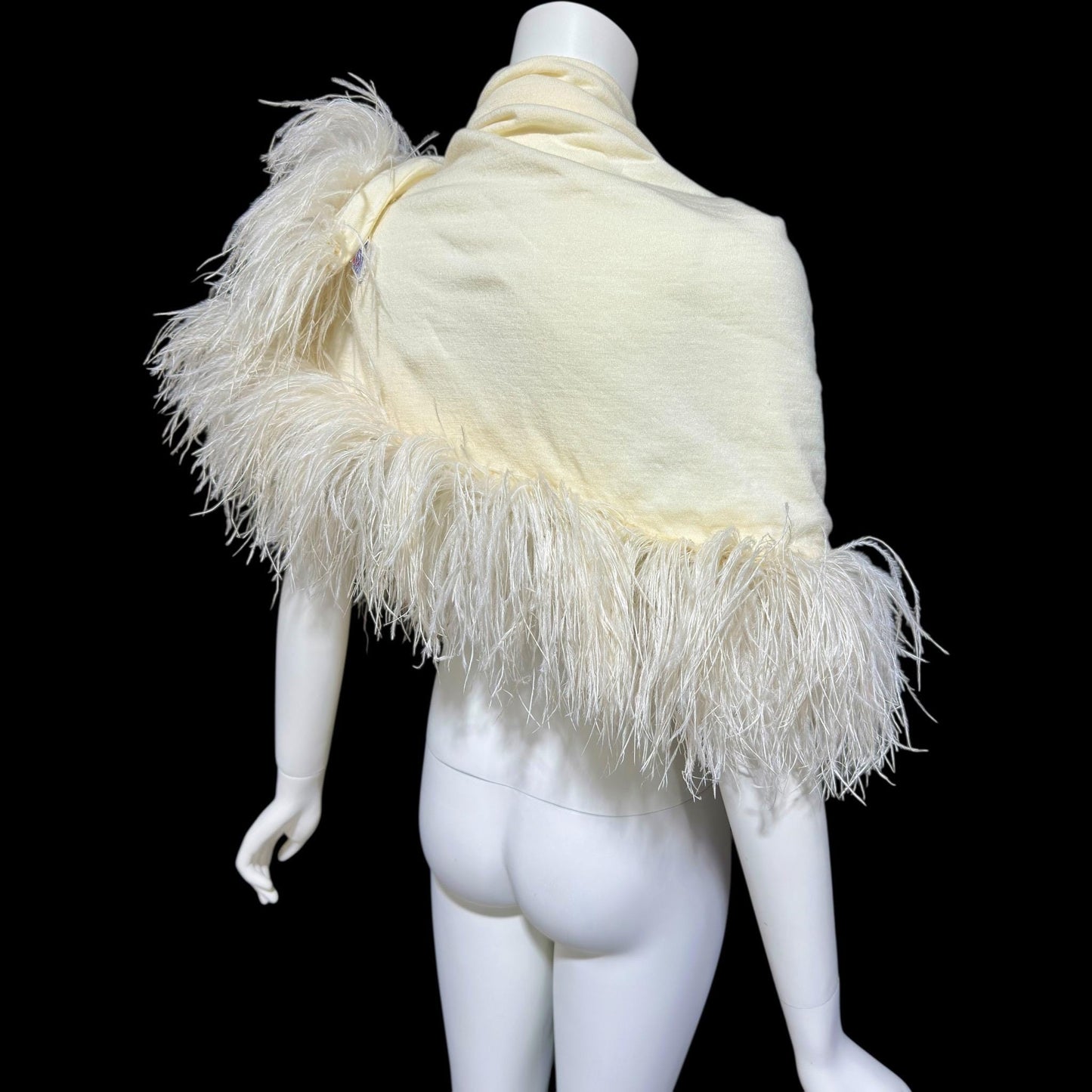 ECHO ORIGINATIONS, Vintage 1930s Ostrich Feather Cape Shawl, Creamy White warm knit evening bridal wedding wrap