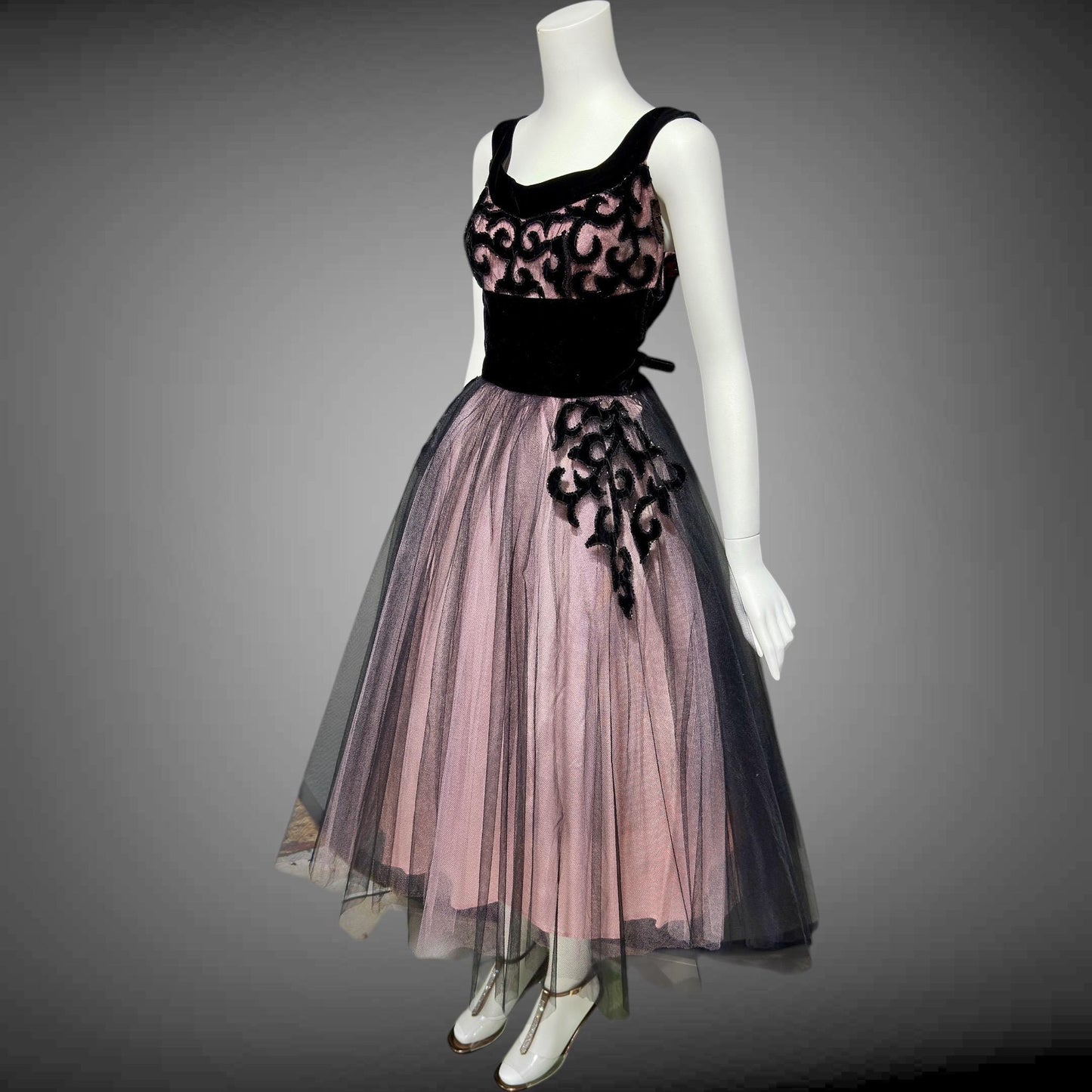 1950s vintage party dress, Dreamy Pink and Black tulle cupcake prom cocktail dress