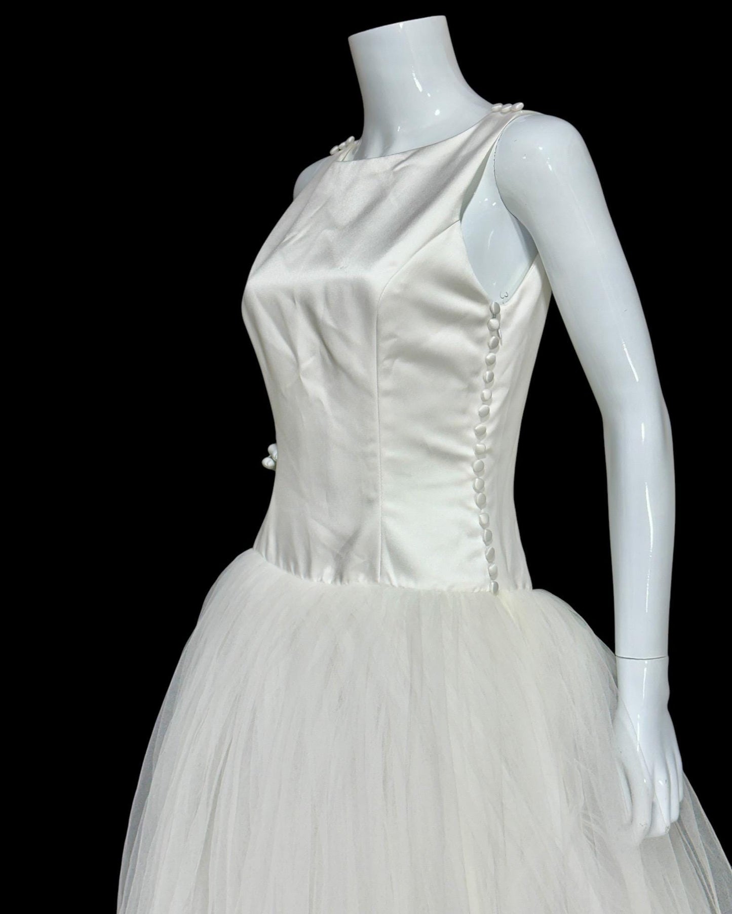 VERA WANG, vintage wedding dress gown, 1990s satin bodice tulle skirt bridal gown