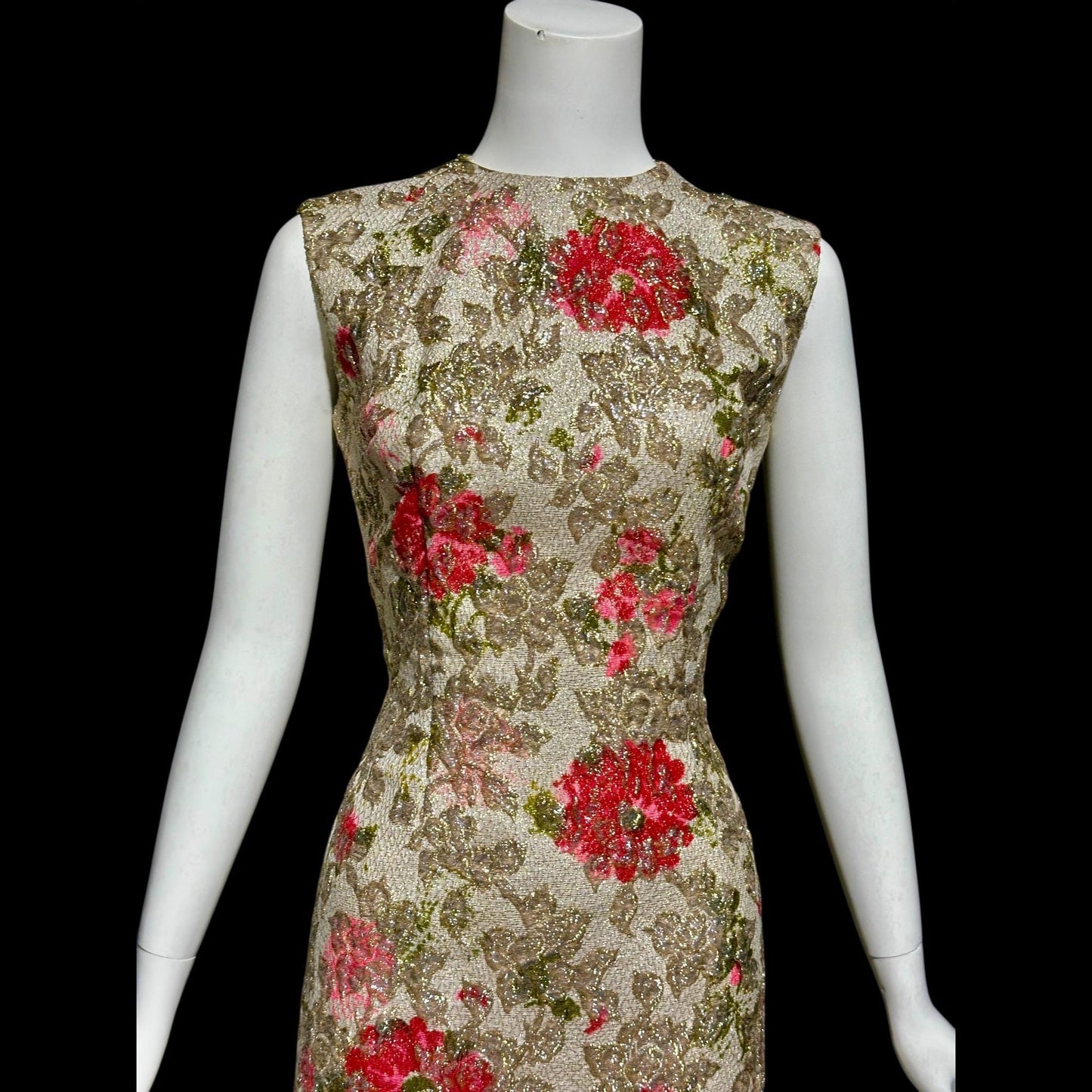 SANDRA SAGE, Vintage 1960s cocktail wiggle dress, red flowers and gold metallic mod dress