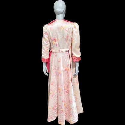 1940s Vintage Quilted Dressing Gown: White and hot pink floral satin wrap front robe