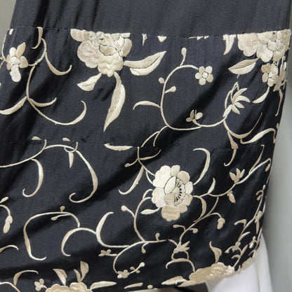 1930s vintage evening coat, Embroidered black and white flapper opera coat duster