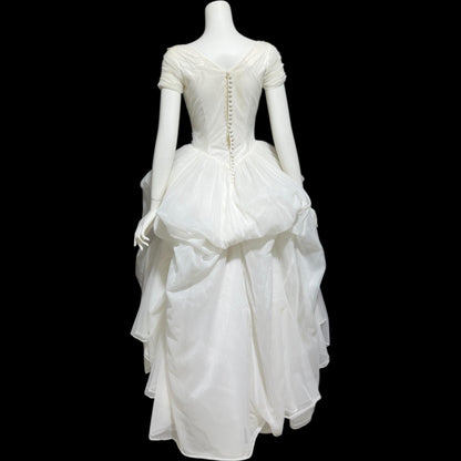 1950s vintage wedding dress, white cupcake chiffon and lace full length bridal ball gown with full skirt and train