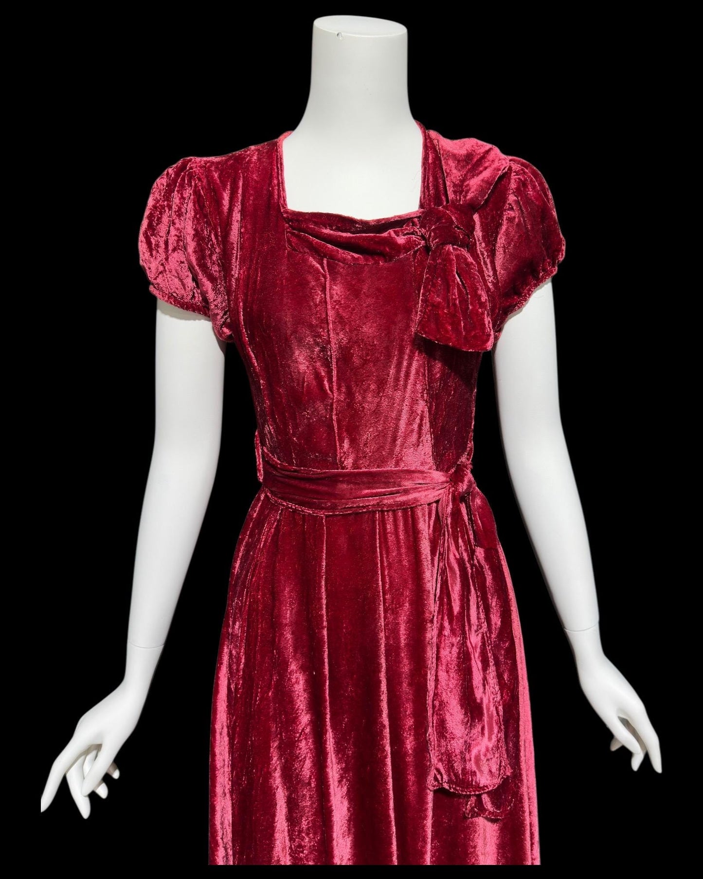 1940s vintage Cranberry red crushed velvet cocktail party dress