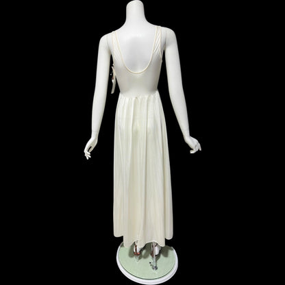 OLGA vintage 1970s nightgown, #92097 Bodysilk Creamy White full sweep night gown dress